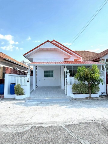 บ้านแฝด รีโนเวทใหม่ มบ คลาสสิคโฮม 2 ซอยเขาน้อย[น้ำไม่ท่วม]