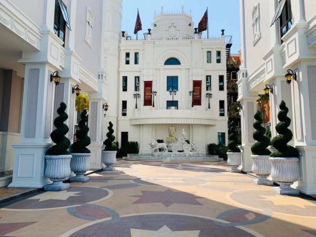 ให้เช่าด่วน คอนโด Espana Resort Pattaya วิวสระว่ายน้ำตรงเรือไฮไลท์