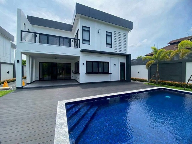 บ้านสวยสร้างใหม่ สไตล์โมเดิร์น ทำเลดี เดินทางสะดวก หางดง
