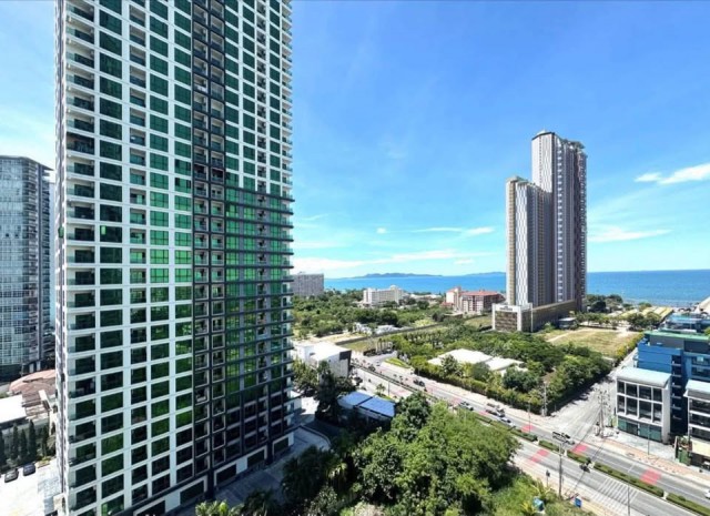 คอนโดหรู  The Riviera Ocean Drive พัทยาขายพร้อมผู้เช่า รับรายได้ทันที