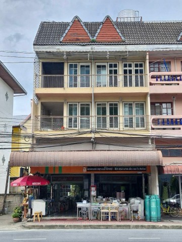 โซนฟ้าฮ่าม ขายเพียง 7.9 ล้าน อาคารพาณิชย์ 3 ชั้น พร้อมชั้นลอย และดาดฟ้า #อำเภอเมืองเชียงใหม่ #ติดถนน #ค้าขายได้ หรือปล่อยเช่าก็ดี