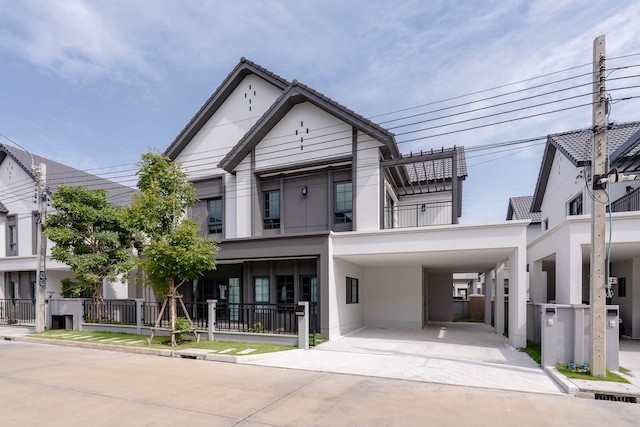 BH4247 ให้เช่าบ้านเดี่ยวหรู Centro บางนา เฟส 2 บ้านใหม่พร้อมอยู่ 4 ห้องนอน Fully Furnished ใกล้ Mega Bangna