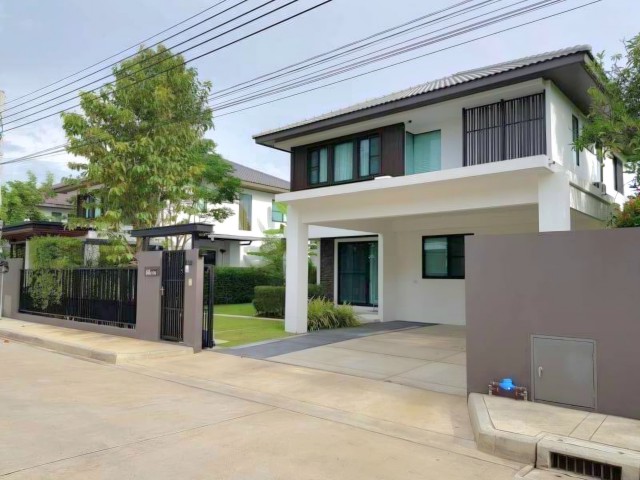 ให้เช่า ด่วน หมู่บ้านมัณฑนา บางนา กม.7 ซอยราชวินิตบางแก้ว ใกล้เมกาบางนา TEL 095-164-2956 ปุ้ย