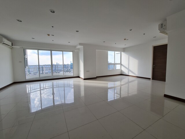 Spacious River View Condo with Easy Access to BRT and Expressway at Supalai Prima Riva