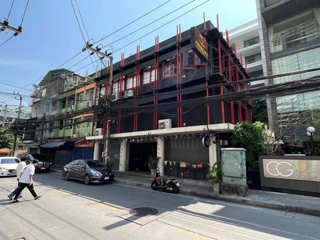 ขาย อาคารพาณิชย์ 3 คูหาติดกัน ทำเลทอง ซอย สุขุมวิท 22 เหมาะทำร้านอาหาร/คาเฟ่ /บาร์/ Office /HostelE