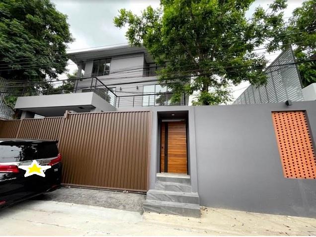 ขายบ้านเดี่ยว 3 ชั้น 102 ตร.ว. ซ.ปรีดีพนมยงค์ 26 สไตล์โมเดิร์น พร้อมสระว่ายน้ำ