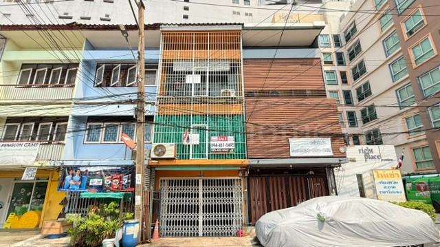 ลดราคา ตึกแถว อาคารพาณิชย์ 3 ชั้น ซอยสาธุประดิษฐ์ 31 ใกล้เซ็นทรัลพระราม 3