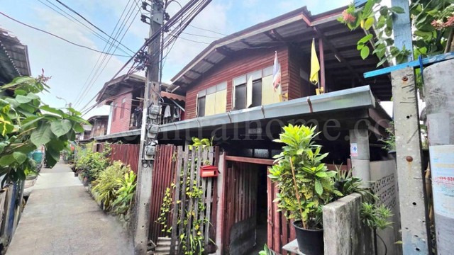 ลดราคา บ้านเดี่ยว 2 หลัง พร้อมห้องเช่า 82 ตร.วา พระประแดง สมุทรปราการ