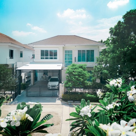 บ้านเดี่ยว 3 ห้องนอน 4 ห้องน้ำ1 ห้องแม่บ้าน Bangkok Boulevard พระราม 9 ศรีนครินทร์