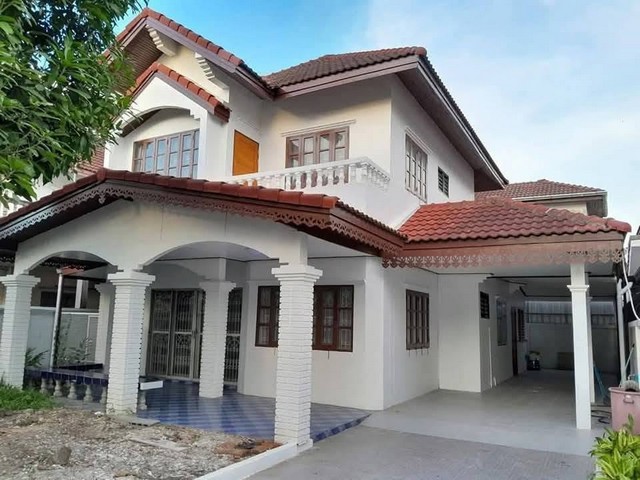 ขายบ้านเดี่ยว 2 ชั้น 60 ตรว. หมู่บ้านเคหะธานี 4 ซ.มิสทีน ถนนรามคำแหง ใกล้โรงเรียนเตรียมอุดมน้อมเกล้า