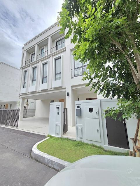 ให้เช่าบ้านเดี่ยว 3 ชั้น 63 ตร.ว. โครงการ แอร์รี่ ศรีนครินทร์ - กรุงเทพกรีฑา ใกล้ รร.นานาชาติ