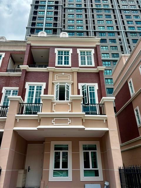 ให้เช่า ทาวน์โฮม 4 ชั้น โครงการ การ์เด้น สแควร์ สุขุมวิท 77 Garden Square Sukhumvit 77 ติดนานาชาติ Bangkok Prep ใกล้ BTS อ่อนนุช