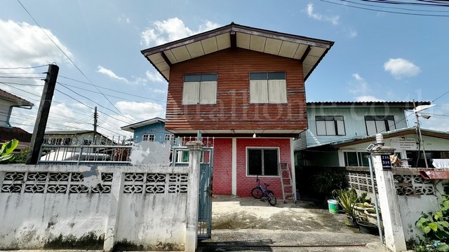 บ้านเดี่ยว พร้อมที่ดิน 93 ตารางวา ซอยพหลโยธิน 52 ทำเลดี ราคาถูก
