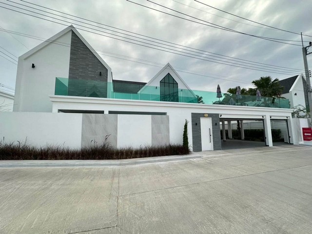 LV53611 ขาย Pool Villa Larelana Villa ลาเรลานา วิลล่า ชลบุรี ที่ห้วยใหญ่พัทยา หลังติดอ๊อฟฟิต