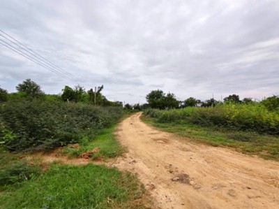 ขายที่ดินบ้านโพธิ์ฉะเชิงเทรา ที่ดินเนื้อที่รวมทั้งหมด 184-1-85 ไร่ (มีทั้งหมด 4 แปลง)