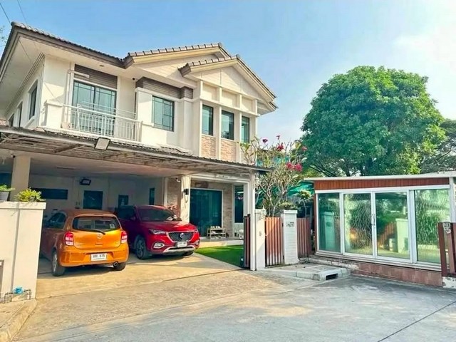 ขายบ้านเดี่ยว 2 ชั้น 87 ตรว. 6 ห้องนอน หมู่บ้านมัณฑนา เลค วัชรพล ถนนสุขาภิบาล 5 โซนทะเลสาป ใกล้สารสาสน์วิเทศสายไหม