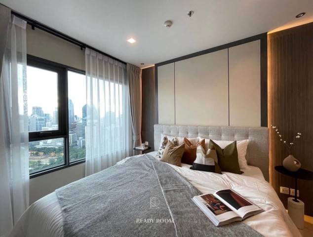 Life One Wireless Safe Convenient 32nd Floor BTS PloenChit