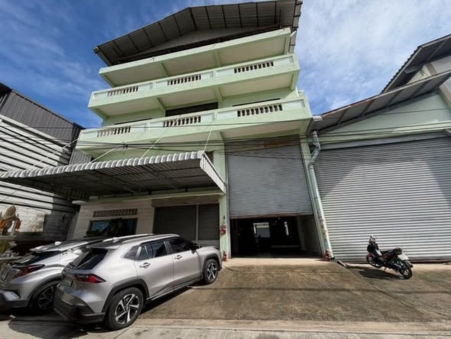 ให้เช่าโรงงาน/คลังสินค้า พื้นที่ใช้สอย 5,520 ตรม. ซอยเอกชัย 94 บางบอน กรุงเทพ