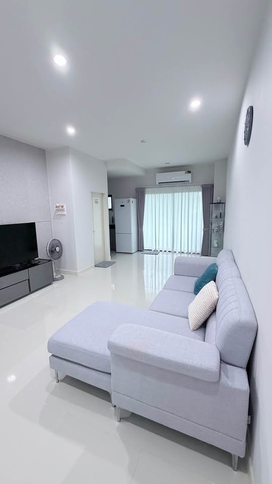 ให้เช่าทาวโฮม3ชั้น ใกล้จุดขึ้น-ลงทางด่วนรามอินทรา-อาจณรงค์  ย่านสายใหม บ้านกลางเมืองวัชรพล สุขาภิบาล 5