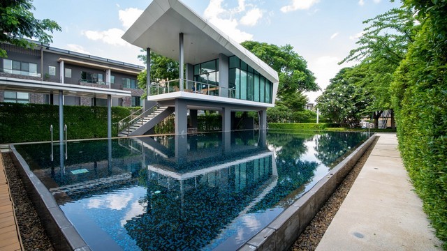 ให้เช่าทาวน์โฮม The Landmark เอกมัย-รามอินทรา 3 ชั้น 3 ห้องนอน 4 ห้องน้ำ 168 ตร.ม. 65000 บาท