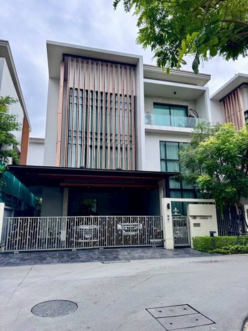 2376 ขาย บ้าน  Park Avenue Private กรุงเทพกรีฑา ใกล้กับ The Park Community Mall 35000000 บาท