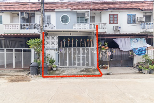 ขายทาวน์เฮาส์ หมู่บ้านกฤษณา 2 สไตล์มินิมอล พร้อมอยู่ สามโคก-ปทุมธานี (ไม่ต้องจ่ายค่าส่วนกลางตลอดชีพ!)