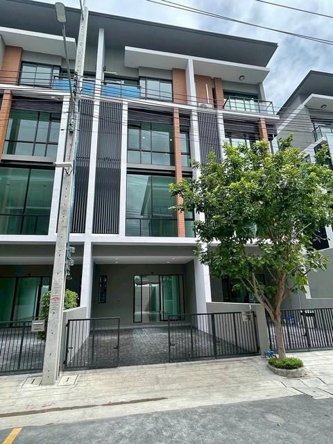 ให้เช่าทาวน์โฮม โครงการ พรีเมี่ยม เพลส มิกซ์ ซอยนวมินทร์ 133 Premium Place Mix ติดถนนนวมินทร์ ใกล้ Festival Walk เกษตร–นวมินทร์