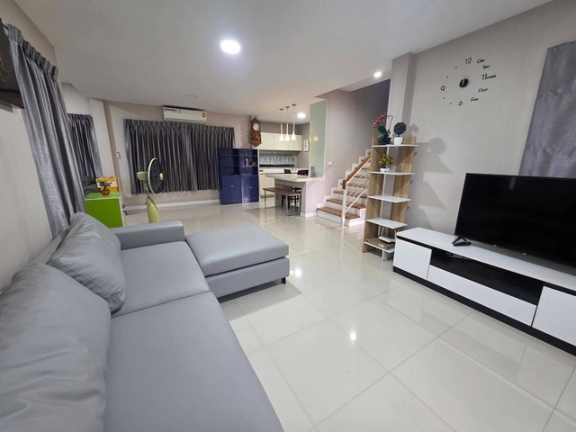 รหัสC7305 บ้านเดี่ยวตกแต่งพร้อมอยู่ย่านสุขาภิบาล 5 หมู่บ้านมัณฑนา เลค วัชรพล เฟอร์ครบพร้อมอยู่