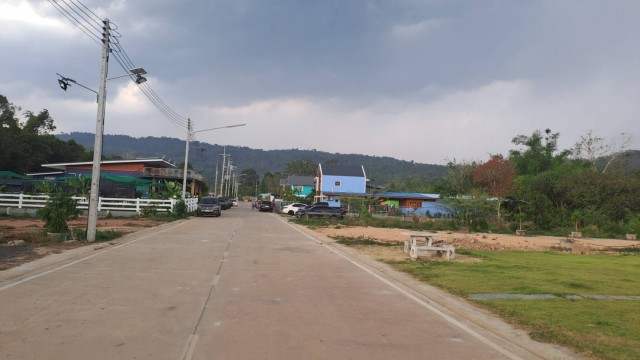 ขายที่ดิน 147ตรว.เหมาะทำรีสอจร์ท สวนเกษตร ตีนเขาใหญ่ จ.นครนายก