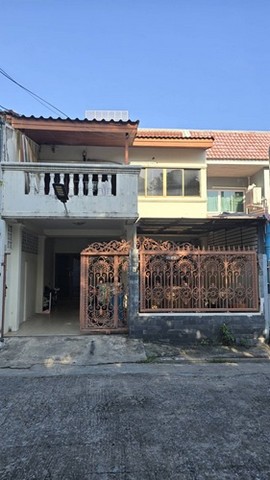 157/3 ขาย ทาวน์เฮ้าส์ - ชั้นทั้งหมด 2 ชั้น 4500000 บาท ใกล้กับ พาต้าปิ่นเกล้า เซ็นทรัลปิ่นเกล้า กรุงเทพ บางกอกน้อย