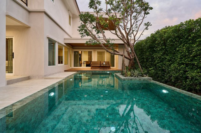 Elegance Resort Pool Villa ขายเพียง 17.9 ล้าน #วรารมย์ #เจริญเมือง บ้านพูลวิลล่าสุดหรู 2 ชั้น #แปลงหัวมุม #เฟอร์นิเจอร์ครบ เข้าอยู่ได้ทันที