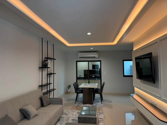 ให้เช่า ทาวน์โฮม 3 ชั้น โครงการ พลีโน่ สุขุมวิท บางนา 4 Pleno Sukhumvit-Bangna  ใกล้ Mega Bangna