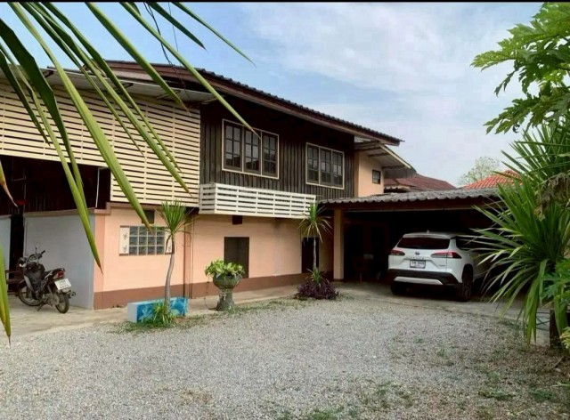 โซนสุเทพ ขายเพียง 3.5 ล้าน 86 ตรว. บ้านเดี่ยว 2 ชั้น พร้อมที่ดิน ทำเลศักยภาพ บรรยากาศเงียบสงบ เป็นส่วนตัว เดินทางสะดวก