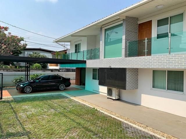 HR 10520 ให้เช่าบ้านเดี่ยว 2 ชั้น 6 ห้องนอน ซอยเสนานิคม จดทะเบียนบริษัทได้