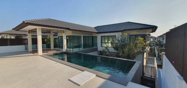POOL VILLA ราคาพิเศษเพียง 8.9 ล้าน | #โซนสันกำแพง บ้านในโครงการ บ้านหรูพร้อมสระว่ายน้ำ บนทำเลสงบ เป็นส่วนตัว