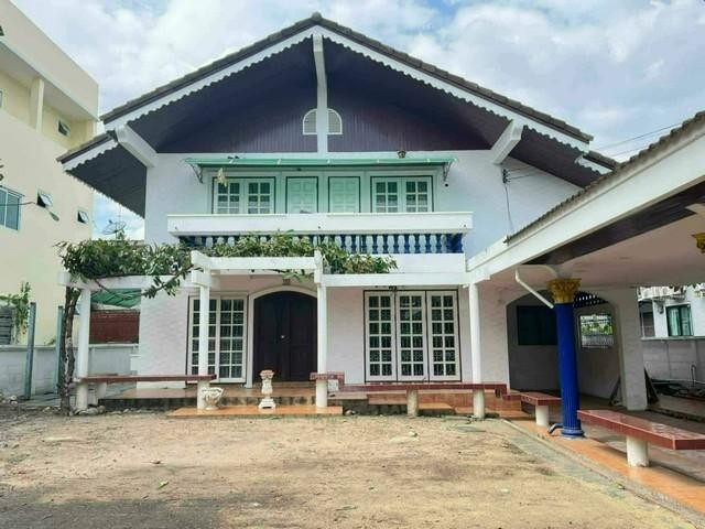 ขายบ้านเดี่ยว ย่านรามคำแหง เนื้อที่ 101 ตรว.หมู่บ้าน สวนสน รามคำแหง ใกล้ เดอะมอลล์ไลฟ์สโตร์ บางกะปิ