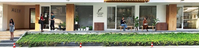 เซ้งอุปกรณ์เบอร์เกอรี่ พร้อมร้านตกแต่งสวยงาม พร้อมดำเนินกิจการ ขายขาดทุน ลงทุนไป 2 ลบ แต่ขายเพียงหลักแสน