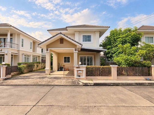 บ้านใหม่สุดของโครงการ พร้อมเข้าอยู่ เดินทางสะดวก รวมโชค