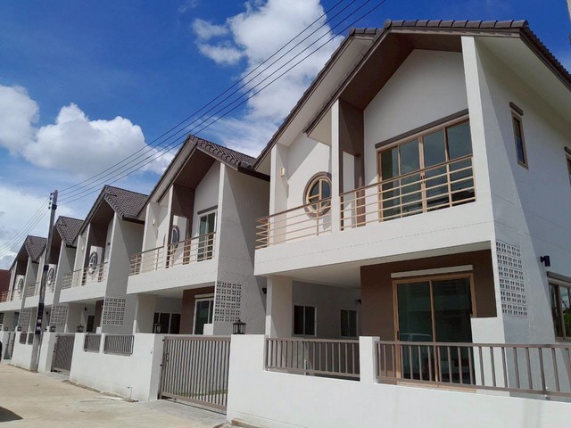 บ้าน 2 ชั้น สไตล์โมเดิร์นมินิมอล เฟอร์นิเจอร์ครบ หางดง