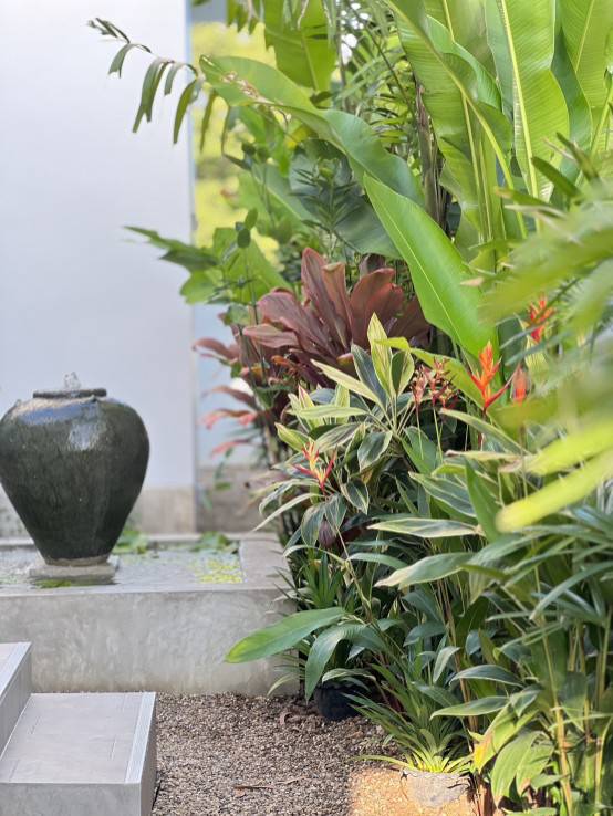 Single-story home in a Contemporary Asian Tropical style, featuring views of Doi Suthep – located in Mae Jo, San Sai, Chiang Mai.